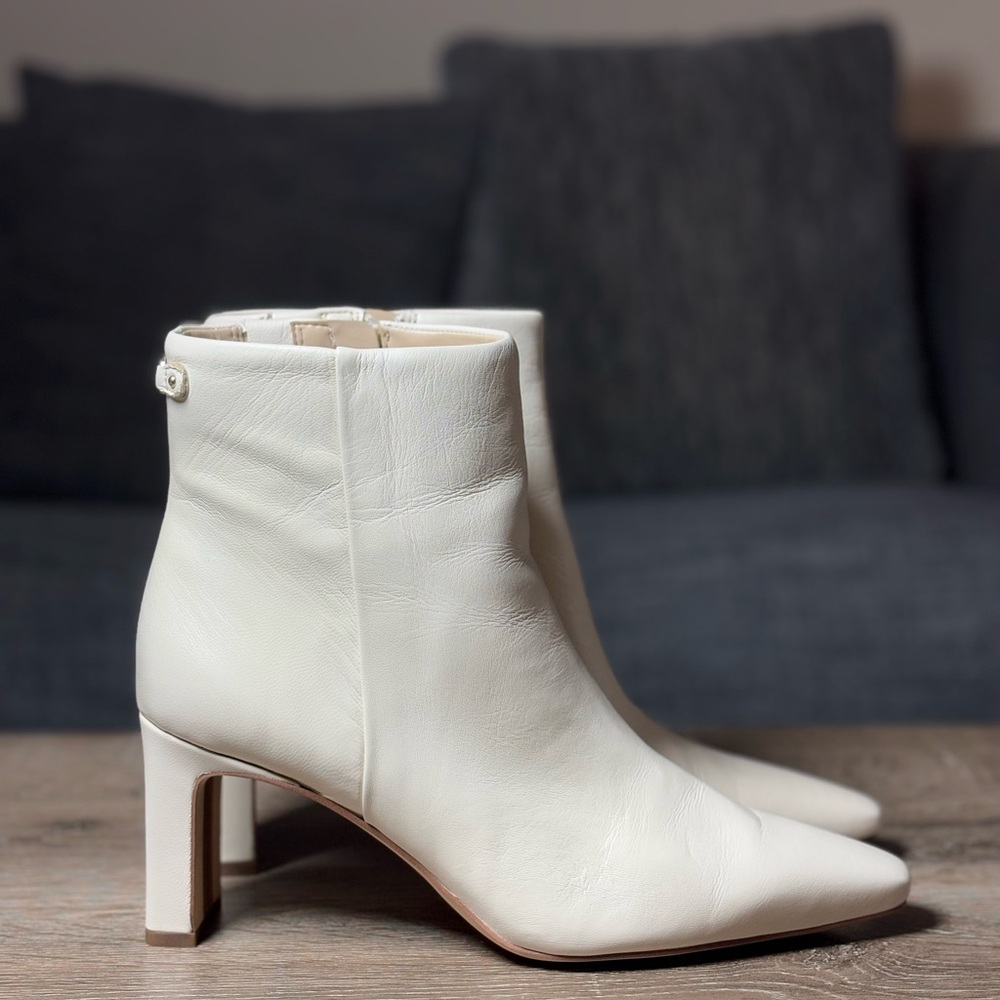 Sam Edelman Women’s Saige Ankle Boots